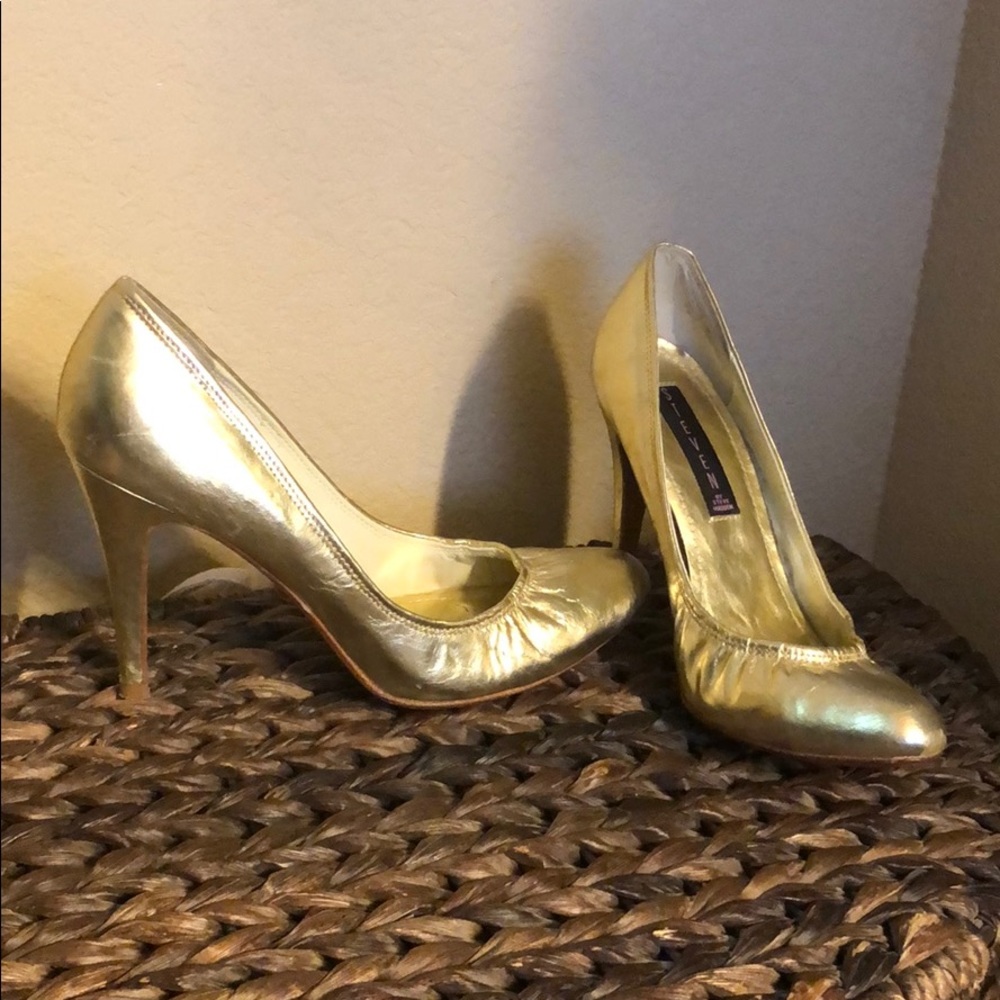 Gold Pumps Steven by Steve Madden 7M